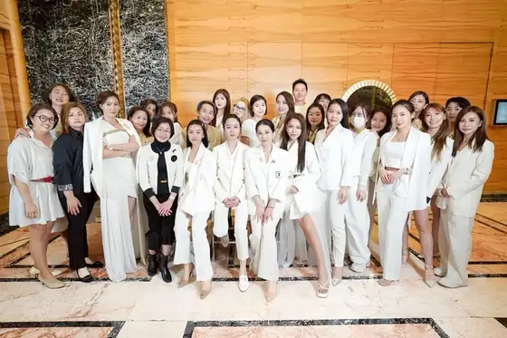 BTS 團隊合影
